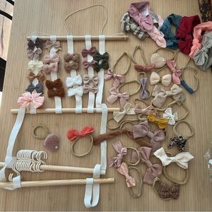 Assorted Bows/Clips & hanging rack / baby toddler little girl